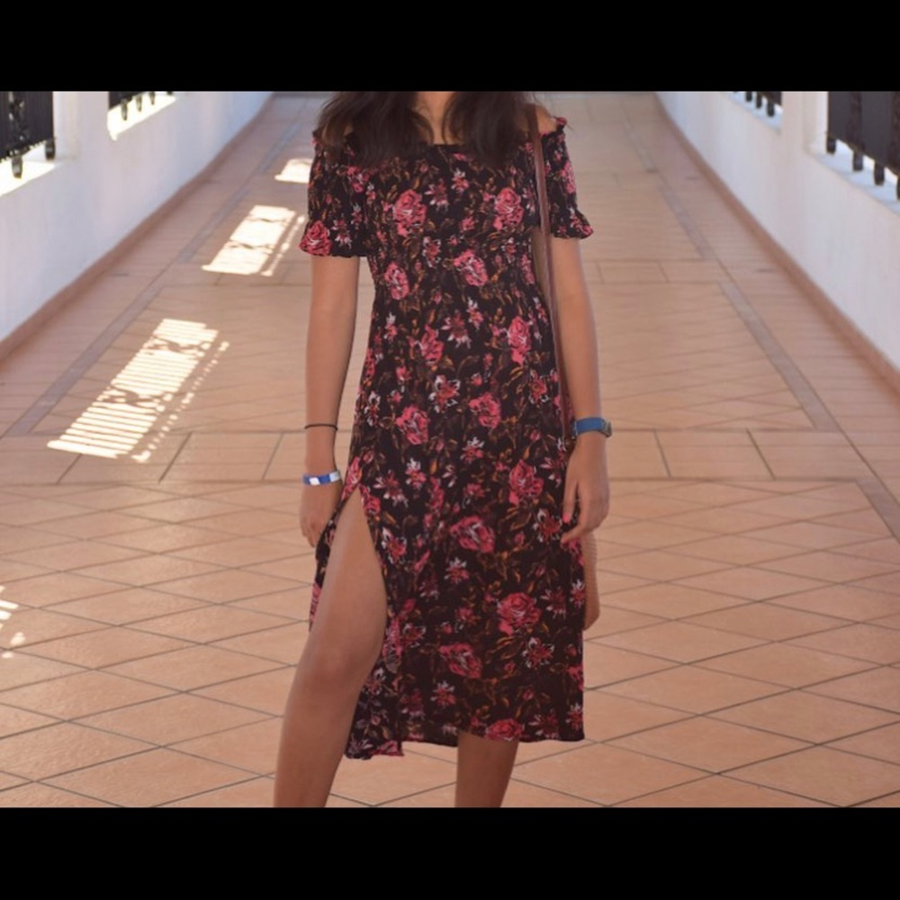 Floral off shoulder midi dress